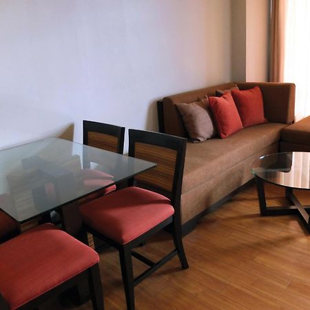 Soleste Suites Кесон-Сити Экстерьер фото