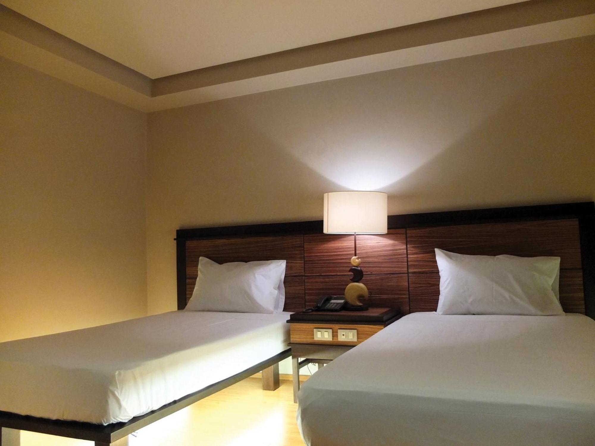 Soleste Suites Кесон-Сити Экстерьер фото