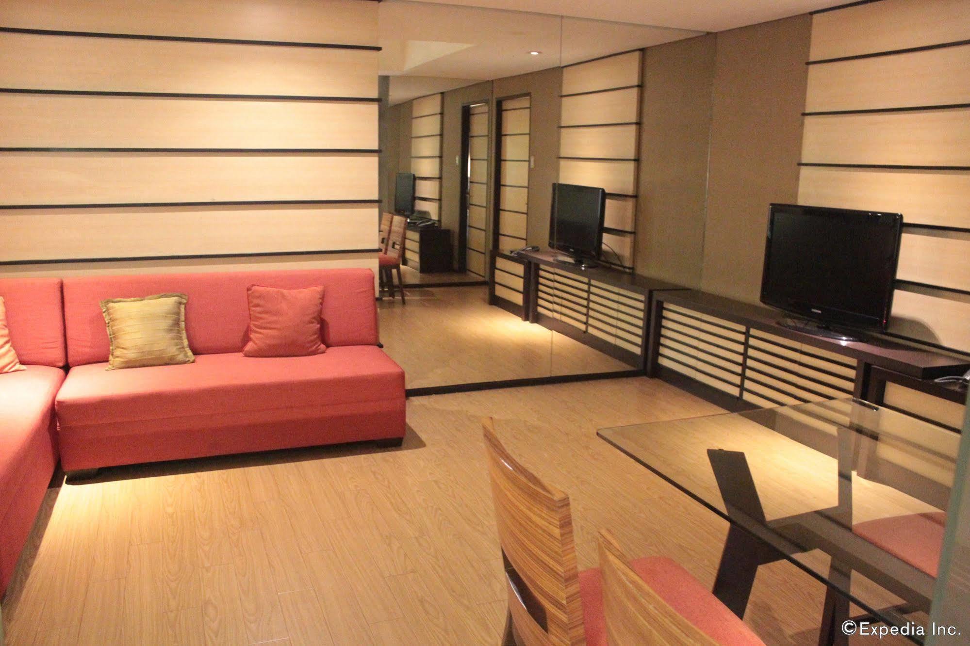 Soleste Suites Кесон-Сити Экстерьер фото