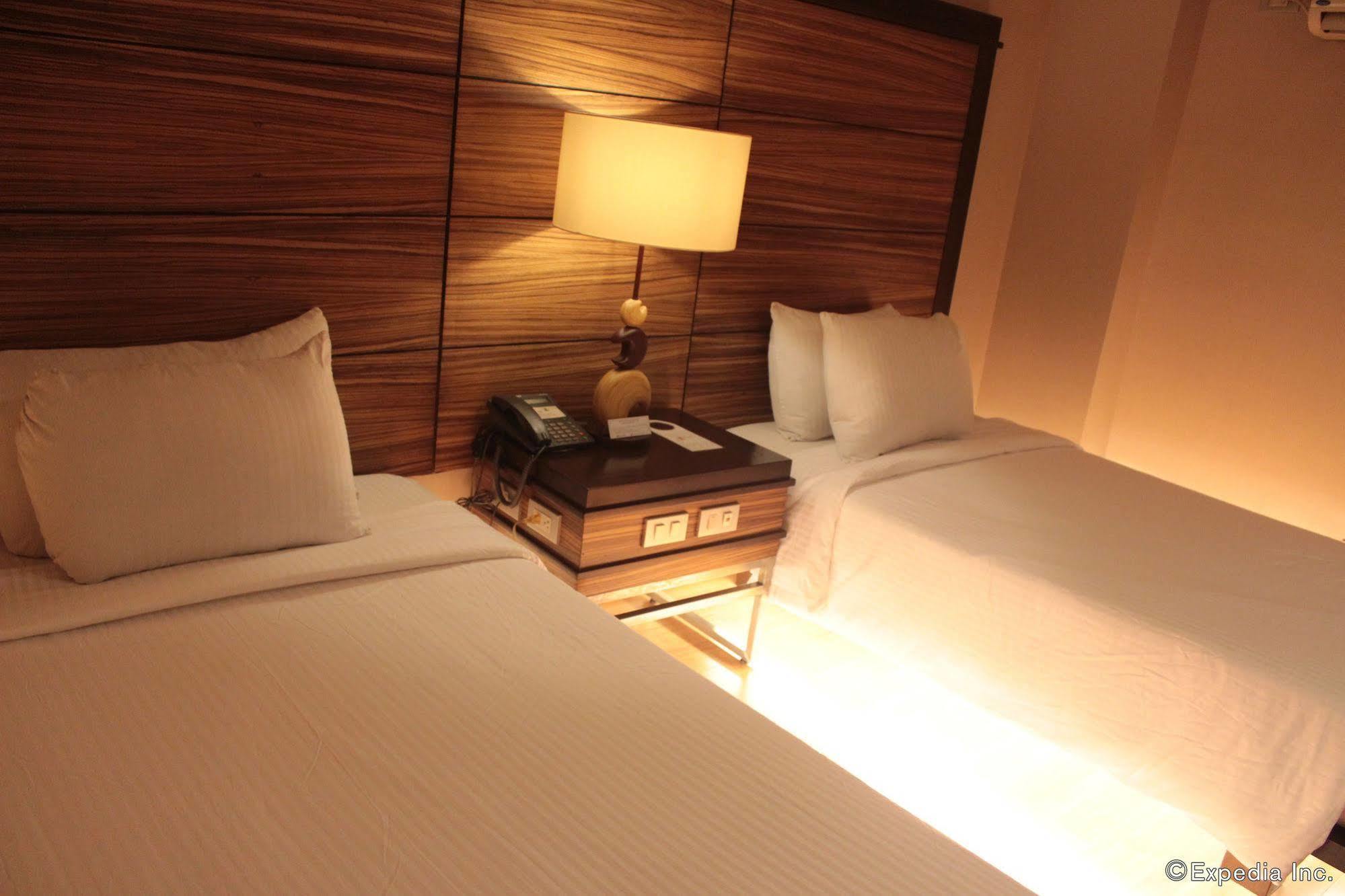 Soleste Suites Кесон-Сити Экстерьер фото