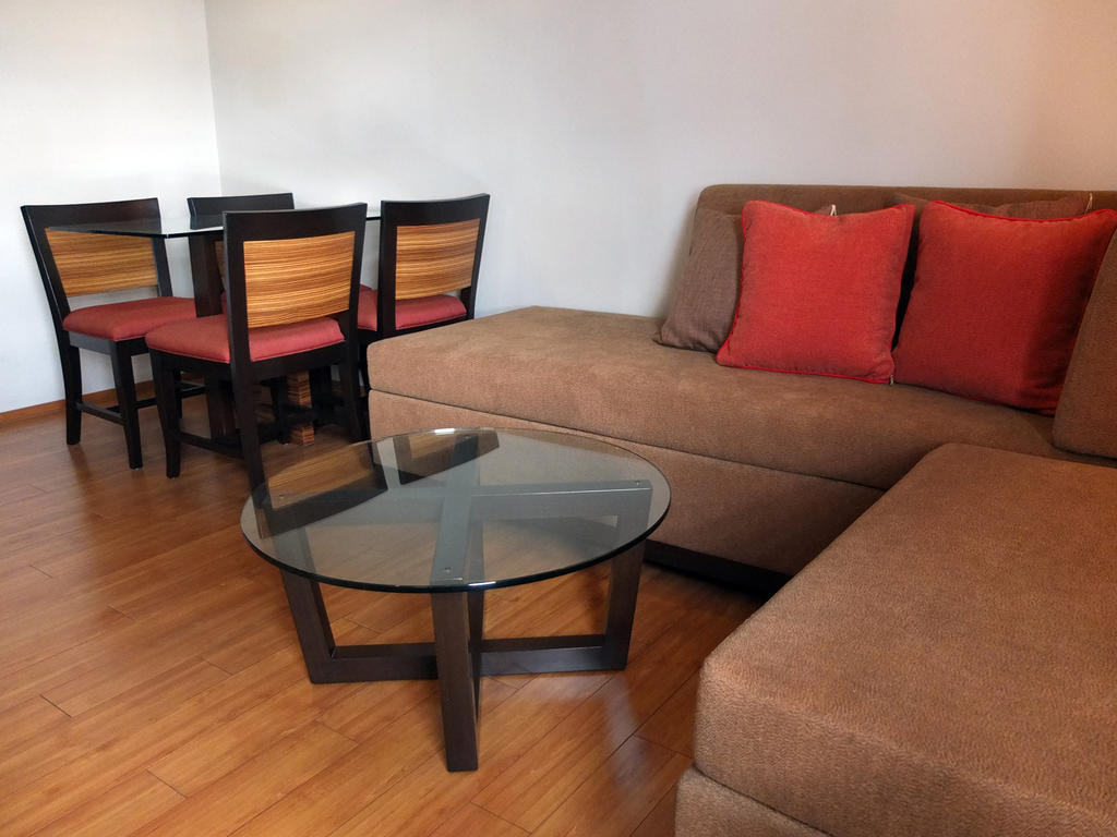Soleste Suites Кесон-Сити Экстерьер фото